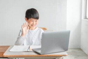 小学生からの英語学習は「家庭教師」が正解？英会話教室との違いとメリットを徹底解説